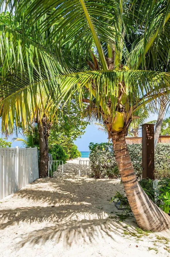 Beach Living At Island Pine Villas George Town 0*,  Islas Caimán